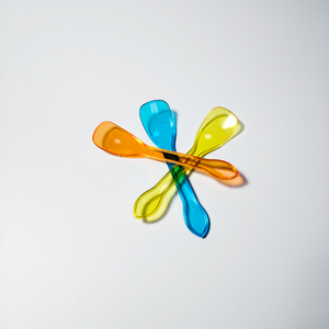 Cuill&egrave;re &agrave; glace jetable